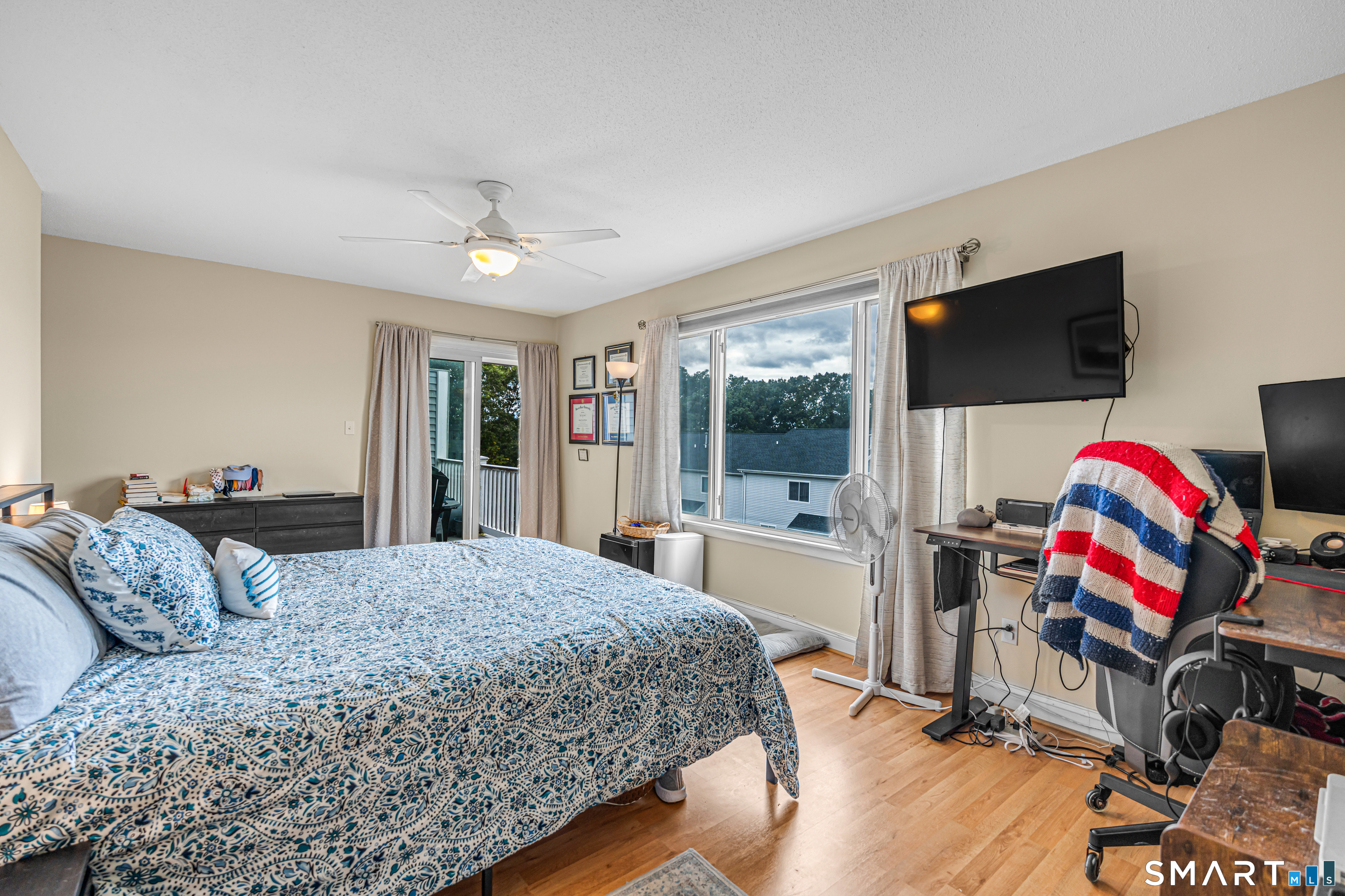75 Staffordshire Commons Drive Wallingford CT 06492