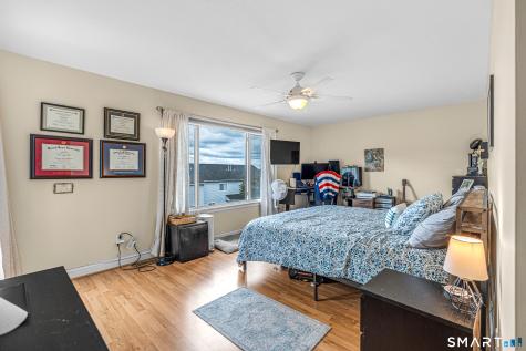 75 Staffordshire Commons Drive Wallingford CT 06492