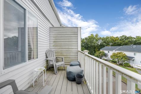 75 Staffordshire Commons Drive Wallingford CT 06492