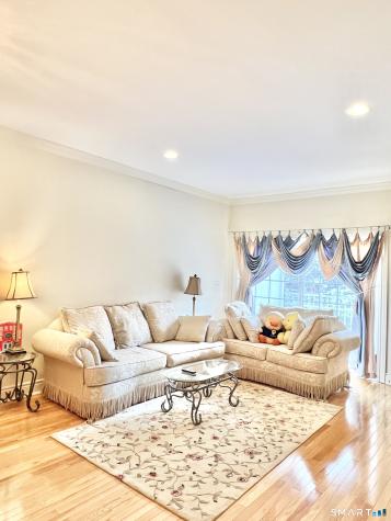 296 Hamilton Avenue Norwich CT 06360