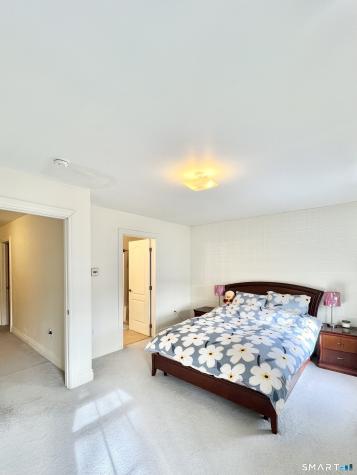 296 Hamilton Avenue Norwich CT 06360