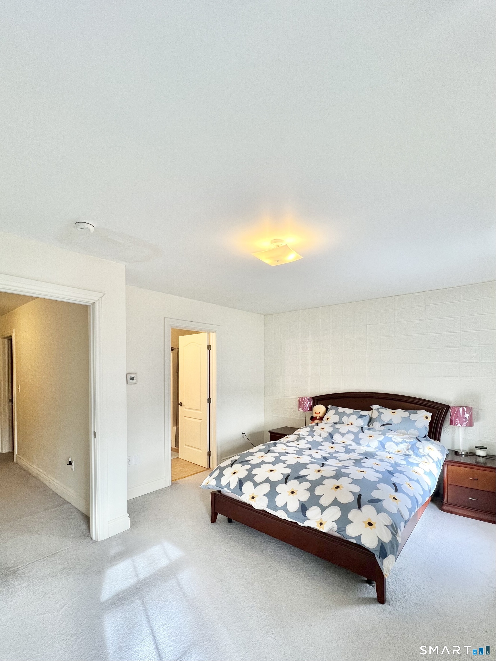 296 Hamilton Avenue Norwich CT 06360