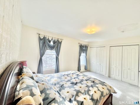 296 Hamilton Avenue Norwich CT 06360