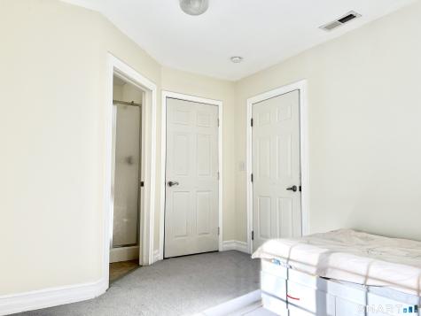 296 Hamilton Avenue Norwich CT 06360