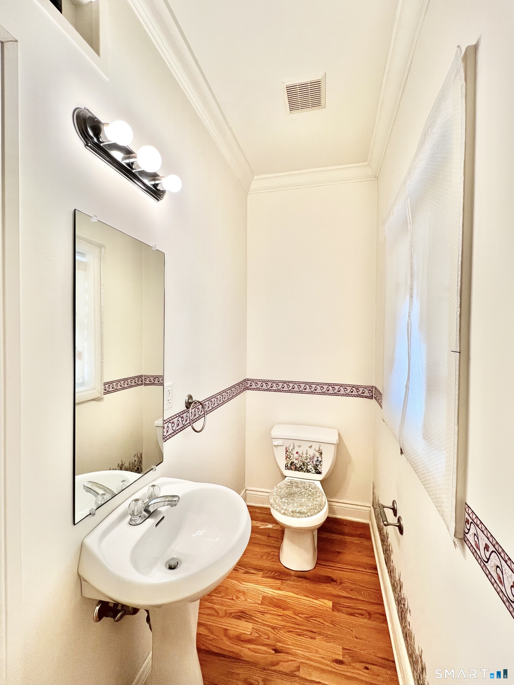 296 Hamilton Avenue Norwich CT 06360