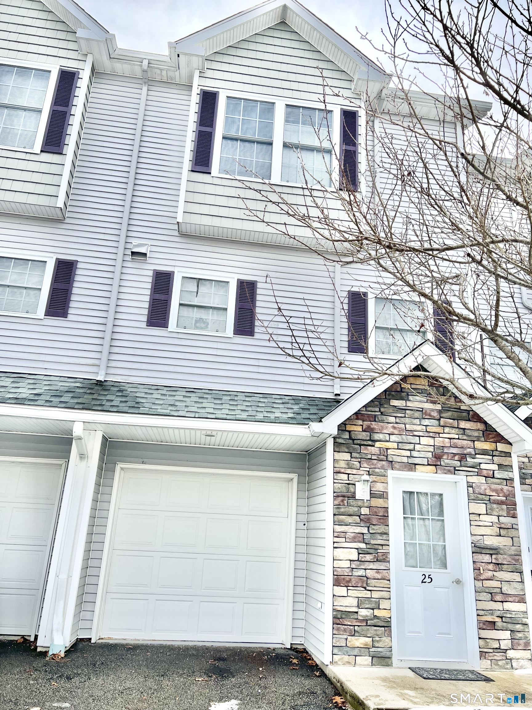 296 Hamilton Avenue Norwich CT 06360