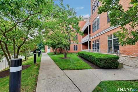 50 Stone Ridge Way Fairfield CT 06824