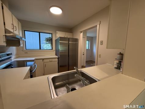16 Fox Run Woodbury CT 06798