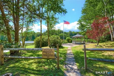 16 Fox Run Woodbury CT 06798