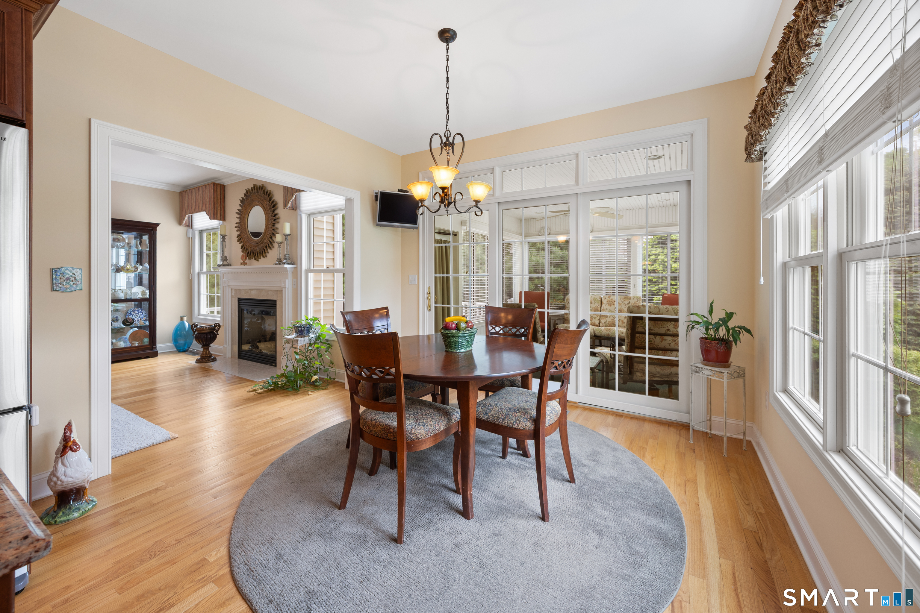 13 Stonegate Circle Cheshire CT 06410