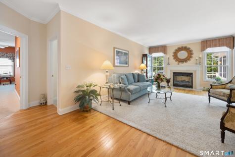 13 Stonegate Circle Cheshire CT 06410