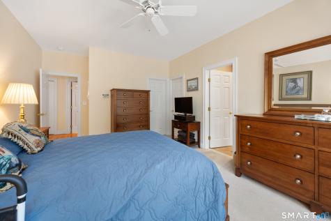 13 Stonegate Circle Cheshire CT 06410