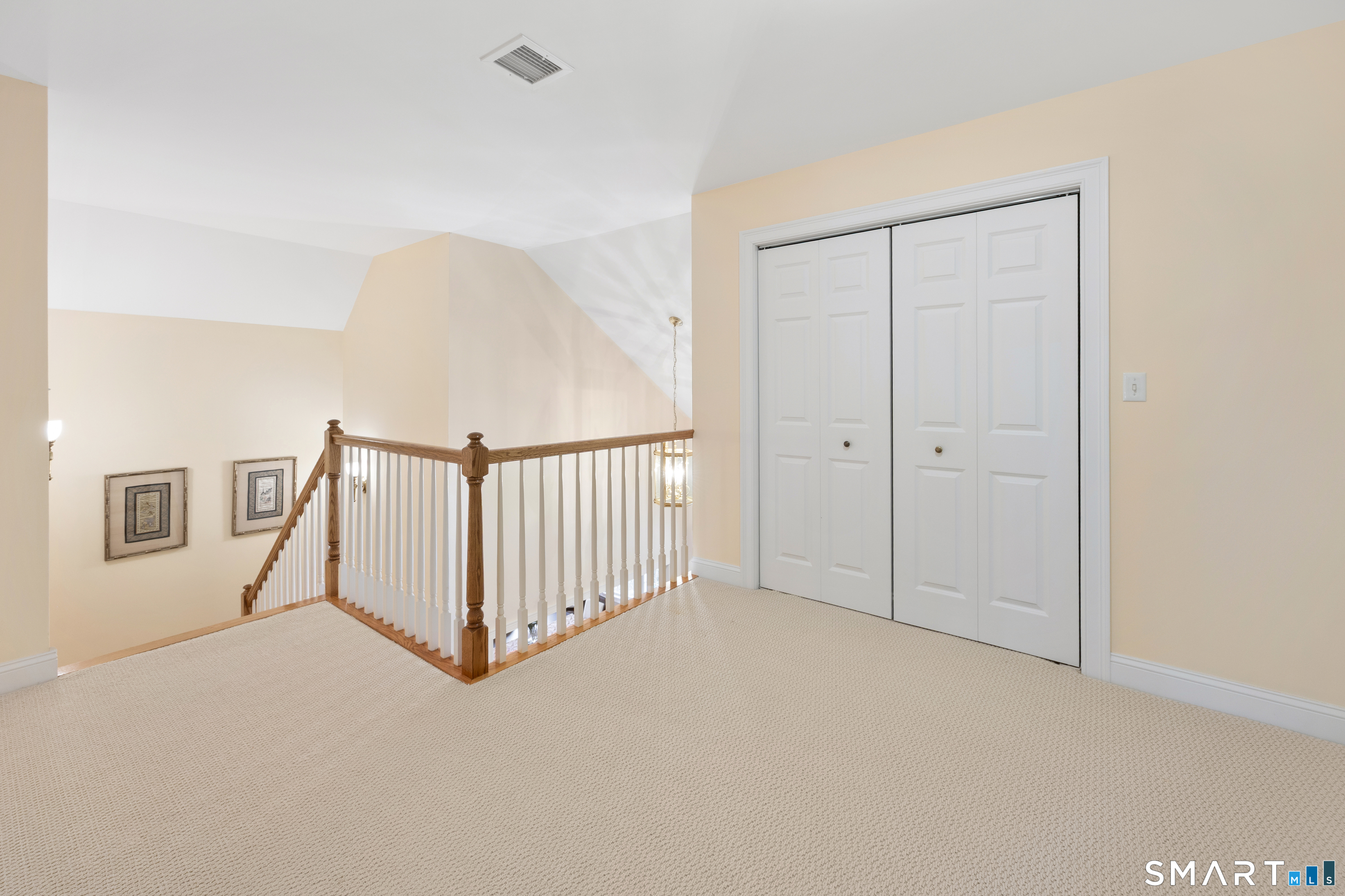 13 Stonegate Circle Cheshire CT 06410