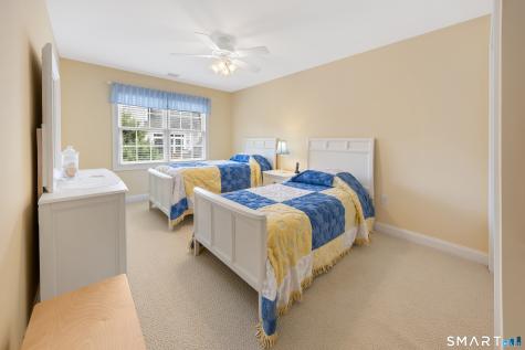 13 Stonegate Circle Cheshire CT 06410