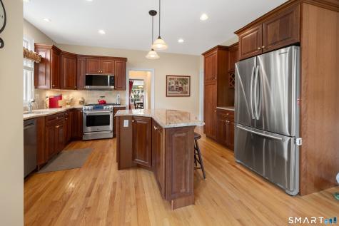 13 Stonegate Circle Cheshire CT 06410