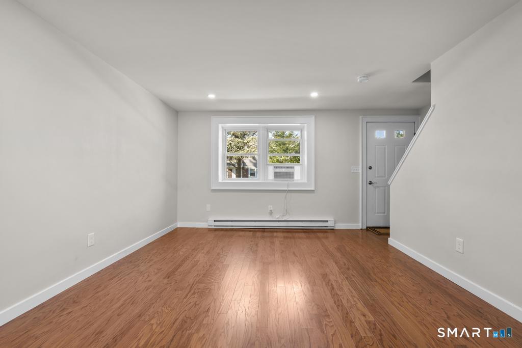 211 East Main Street Branford CT 06405