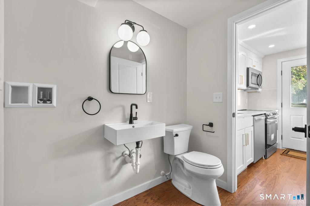 211 East Main Street Branford CT 06405