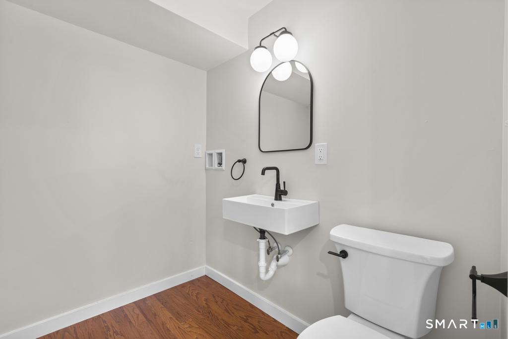 211 East Main Street Branford CT 06405