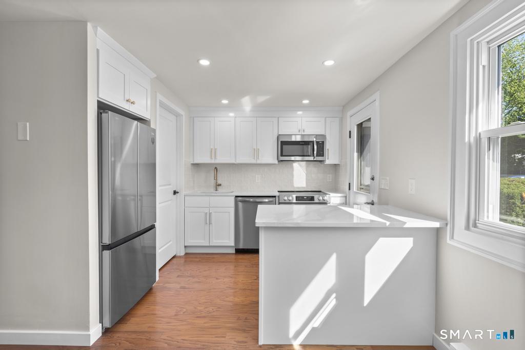 211 East Main Street Branford CT 06405