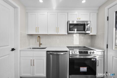 211 East Main Street Branford CT 06405
