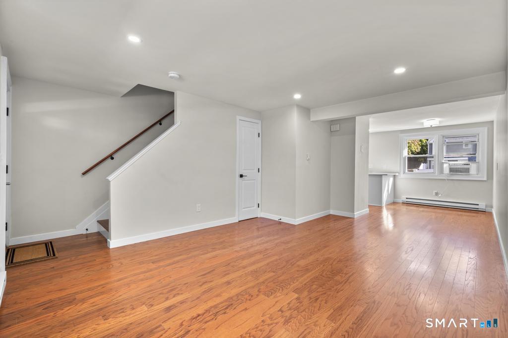 211 East Main Street Branford CT 06405