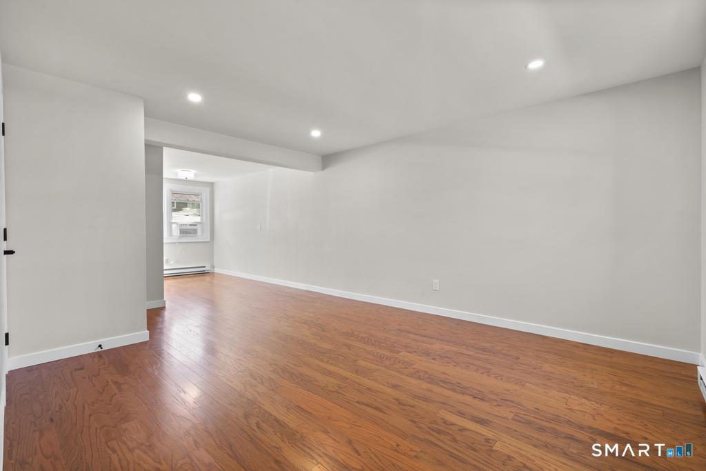 211 East Main Street Branford CT 06405
