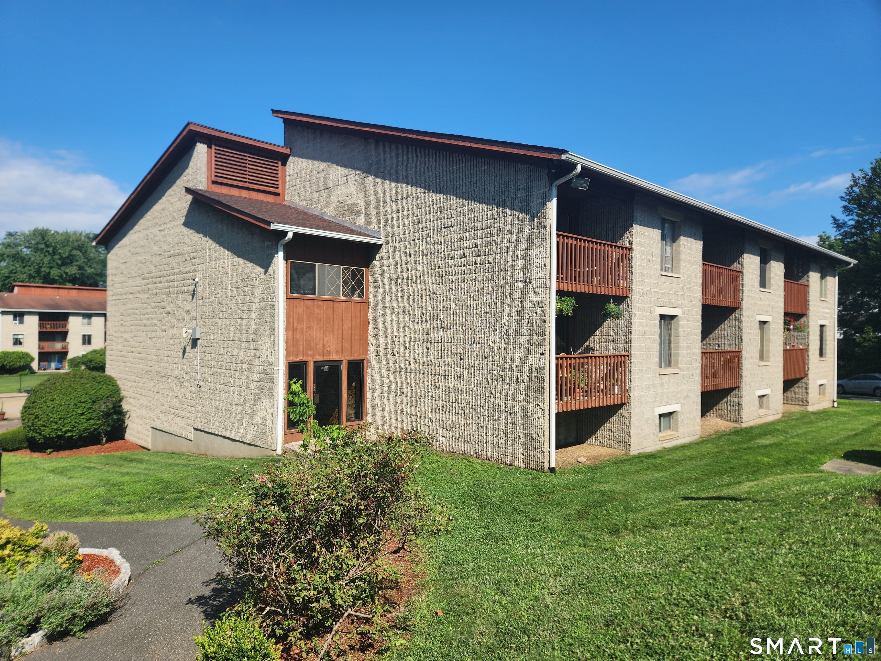 18 Prospect Street Manchester CT 06040