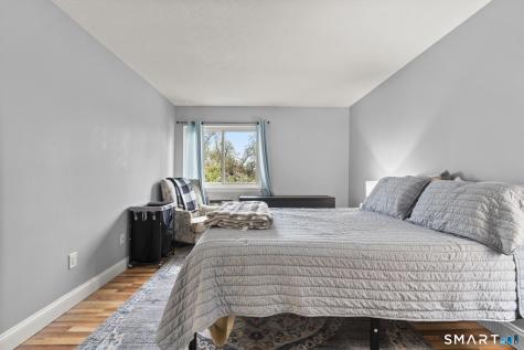 10 Pineview Drive Branford CT 06405
