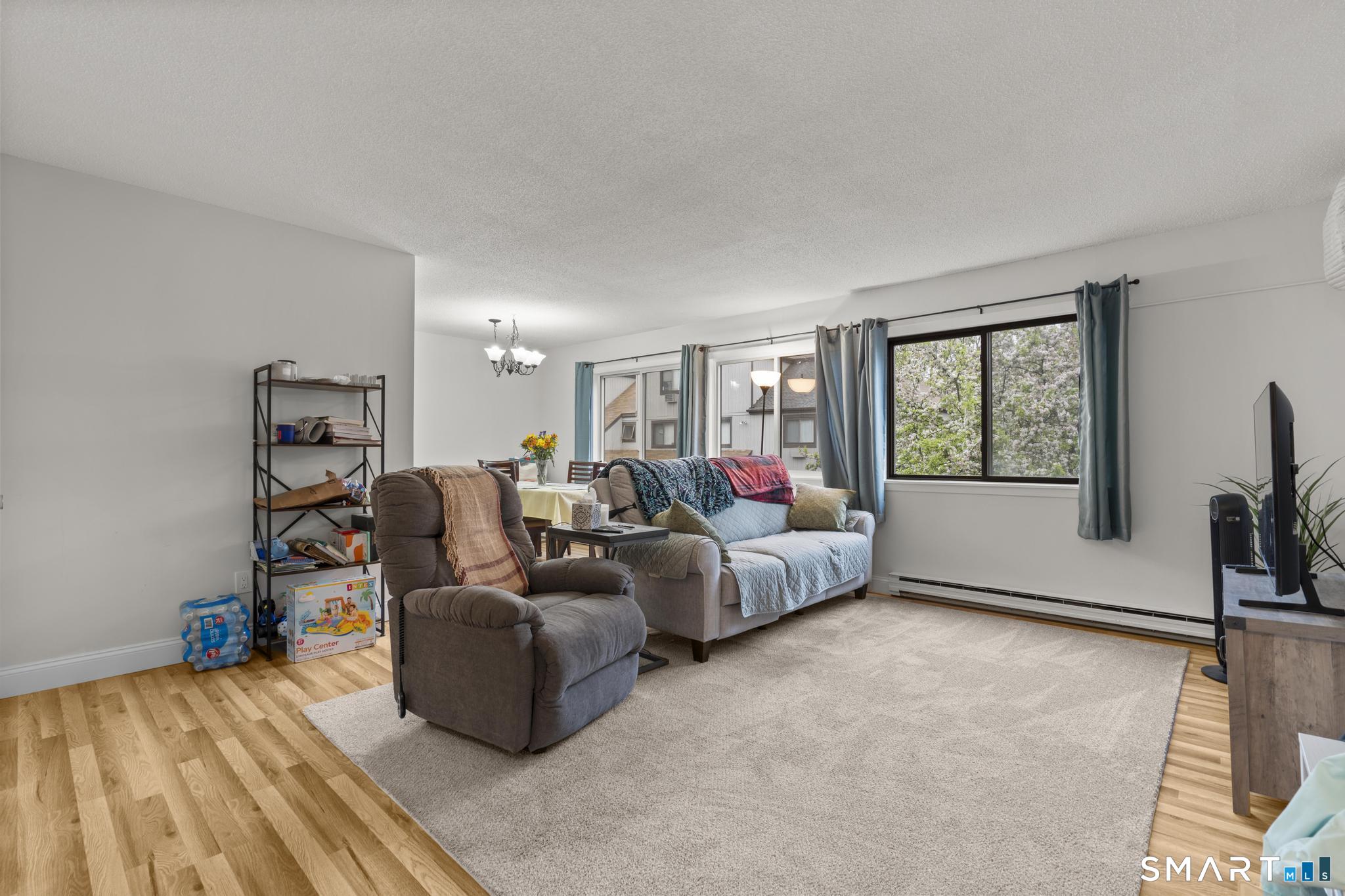 10 Pineview Drive Branford CT 06405