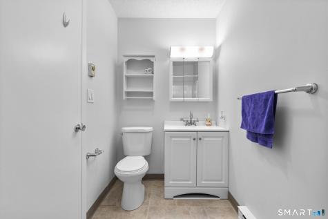10 Pineview Drive Branford CT 06405