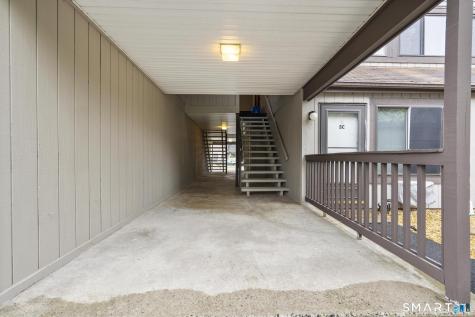 10 Pineview Drive Branford CT 06405
