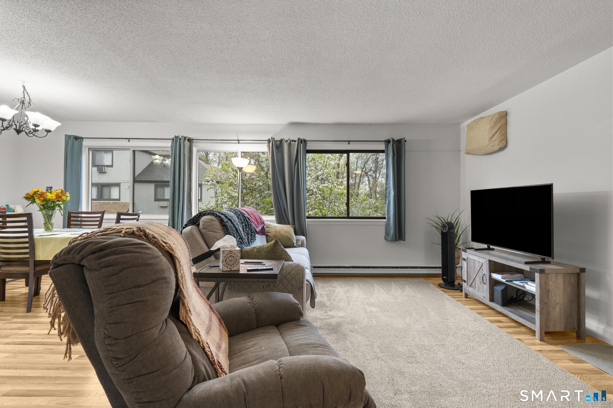 10 Pineview Drive Branford CT 06405