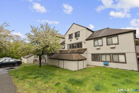 10 Pineview Drive Branford CT 06405