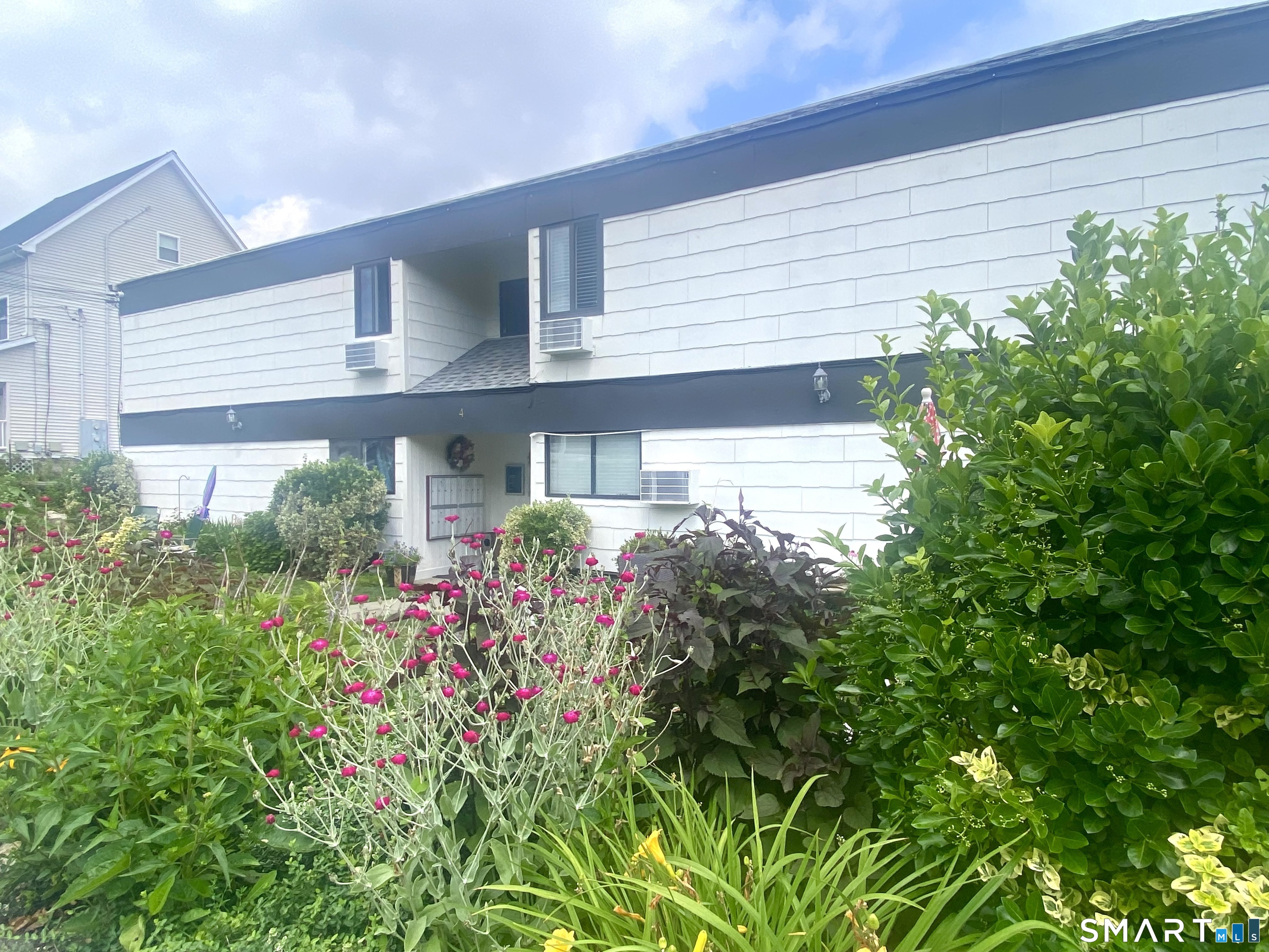 4 Glenwood Avenue Norwalk CT 06854