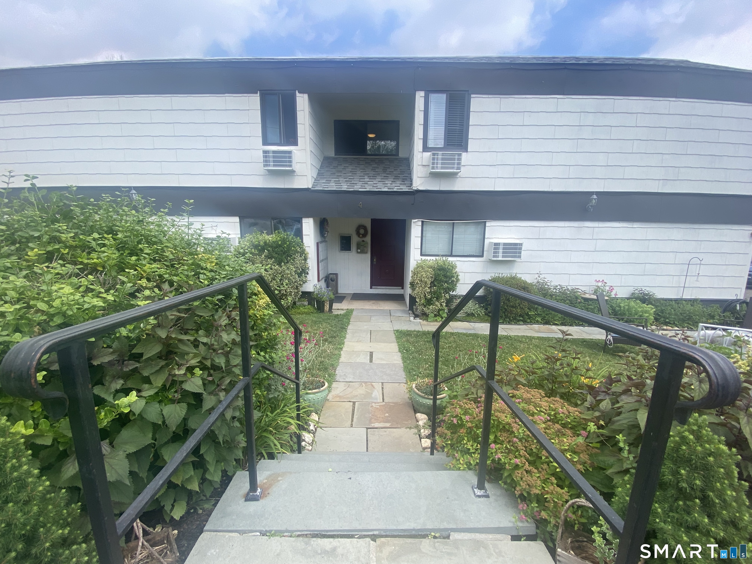 4 Glenwood Avenue Norwalk CT 06854