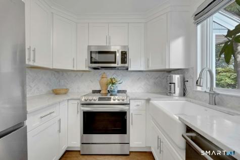 38 Rowayton Woods Drive Norwalk CT 06854
