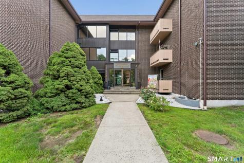 40 California Street Stratford CT 06615