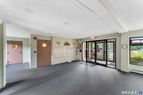 40 California Street Stratford CT 06615