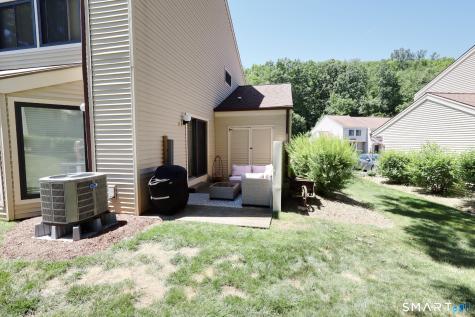 35 Deer Run Bethel CT 06801