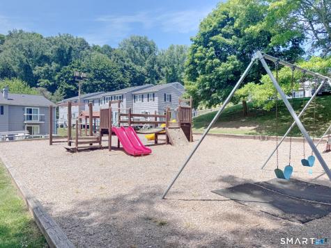 35 Deer Run Bethel CT 06801