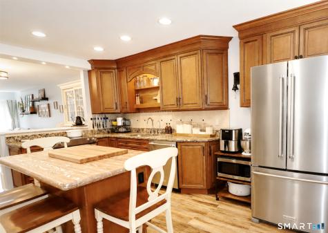 35 Deer Run Bethel CT 06801