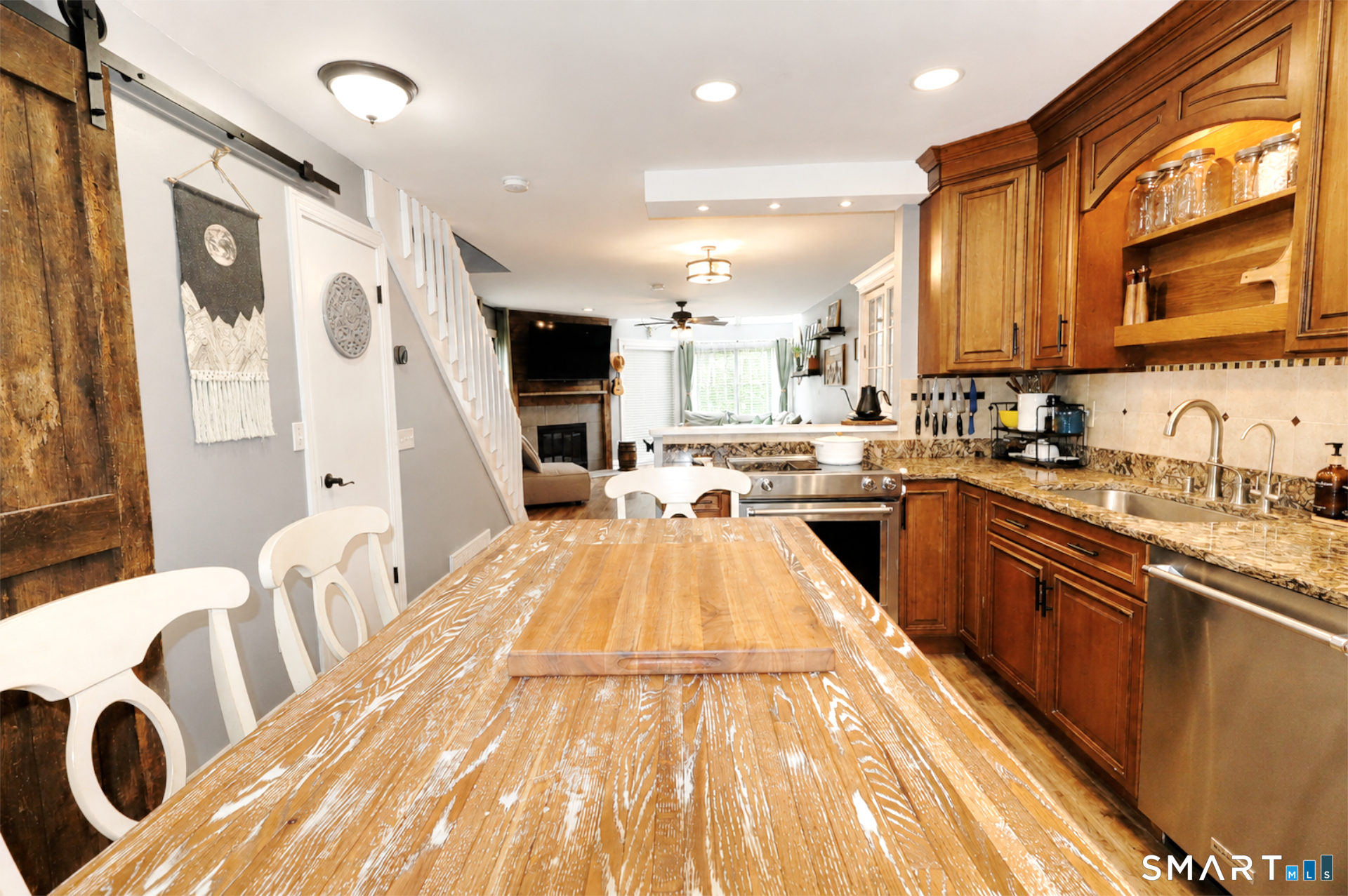 35 Deer Run Bethel CT 06801