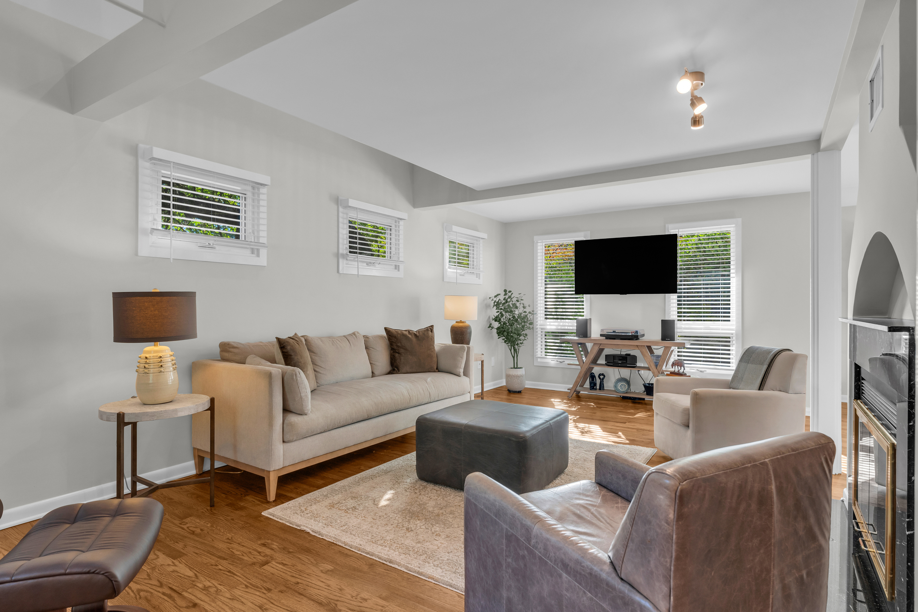 21 Centre Village Drive Madison CT 06443