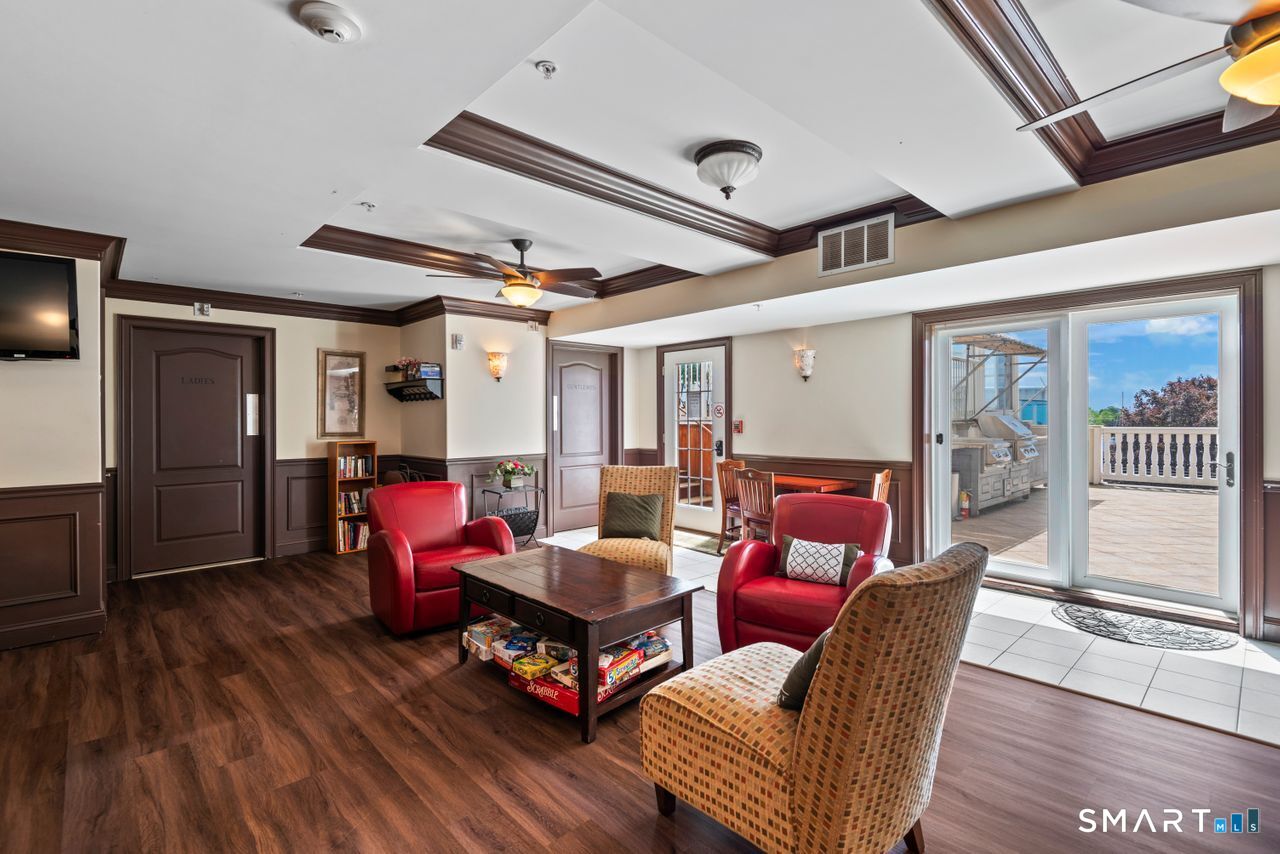 461 Bank Street New London CT 06320