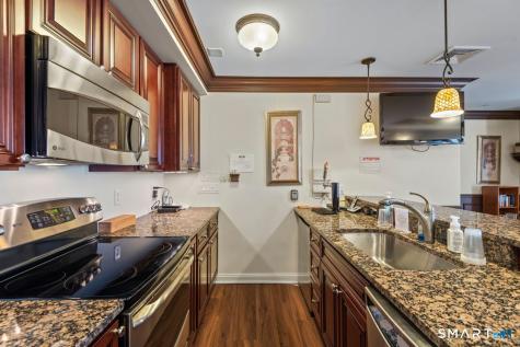 461 Bank Street New London CT 06320
