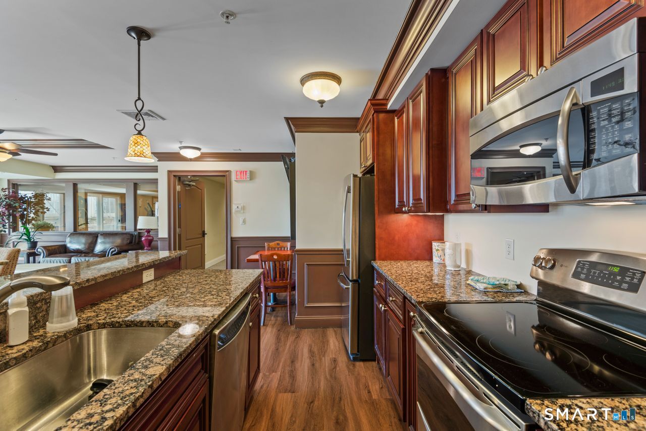 461 Bank Street New London CT 06320