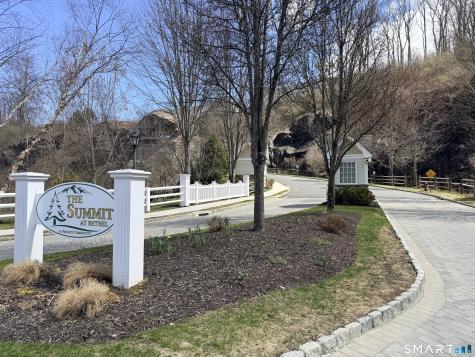 12 Briar Ridge Drive Bethel CT 06801