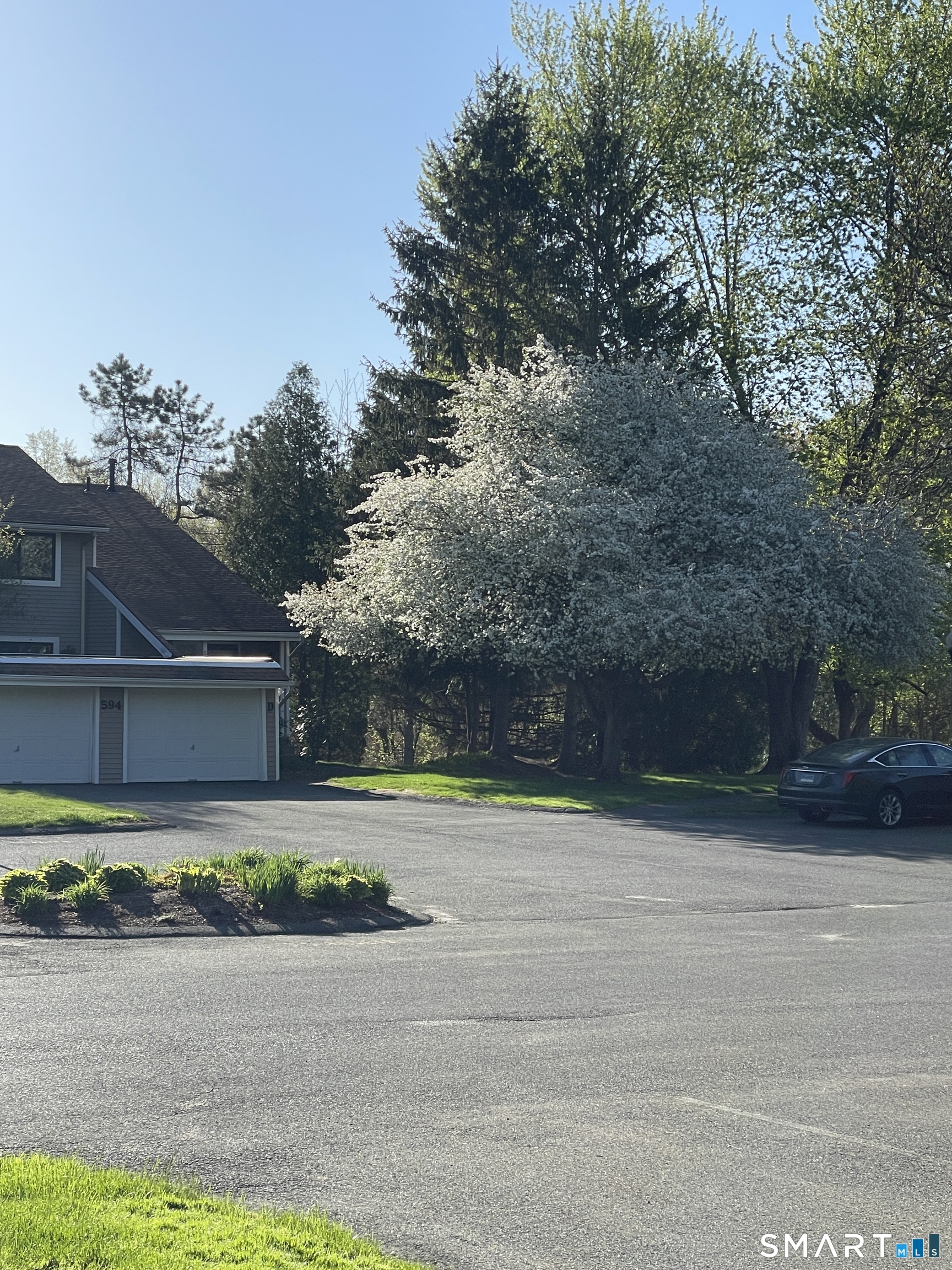 594 Mountain Road West Hartford CT 06117