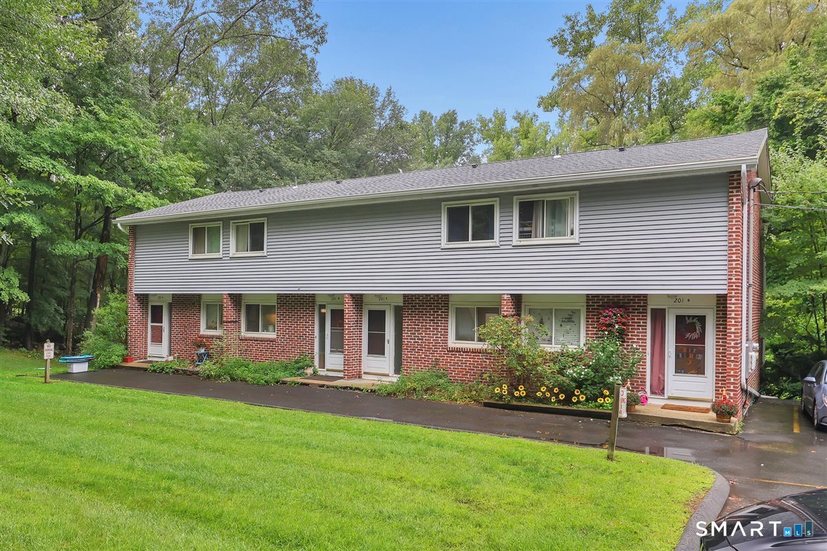 201 Baxter Road Mansfield CT 06268