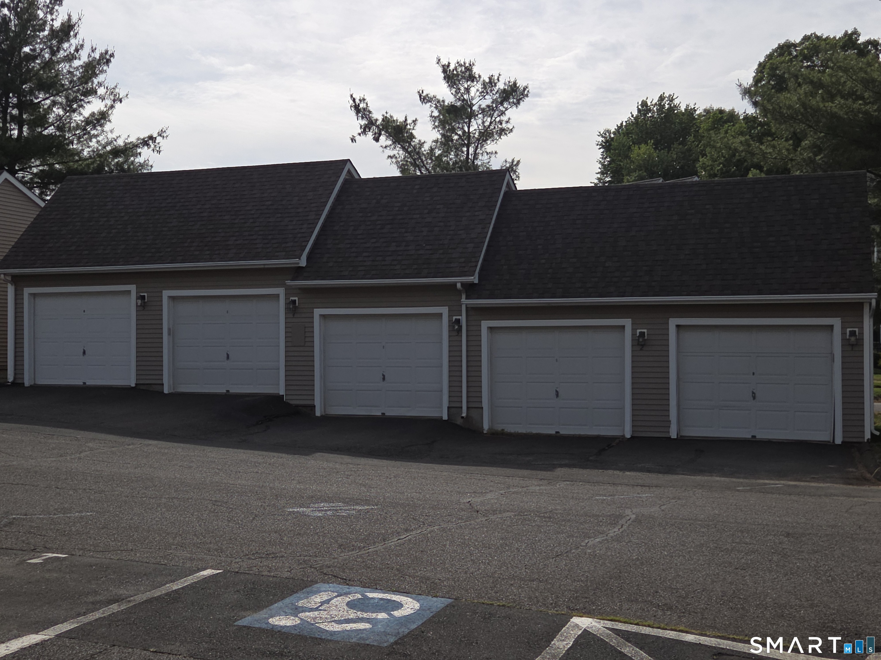 167 Summerhill Road Wallingford CT 06492